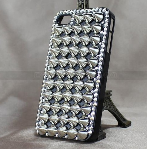 Luxury Silver Tapered Punk Studs Skin Bling Hard Cover Case For iPhone 4G 4S
